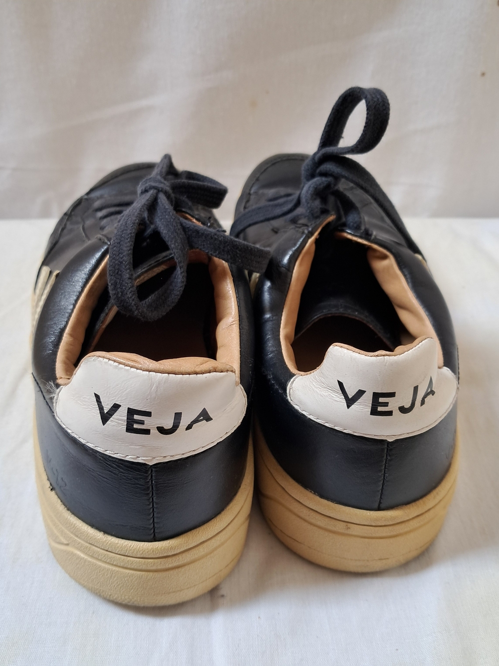 Veja V-10 Black White Leather Low Top Lace Up Sneakers Shoes Women - Picture 7 of 16